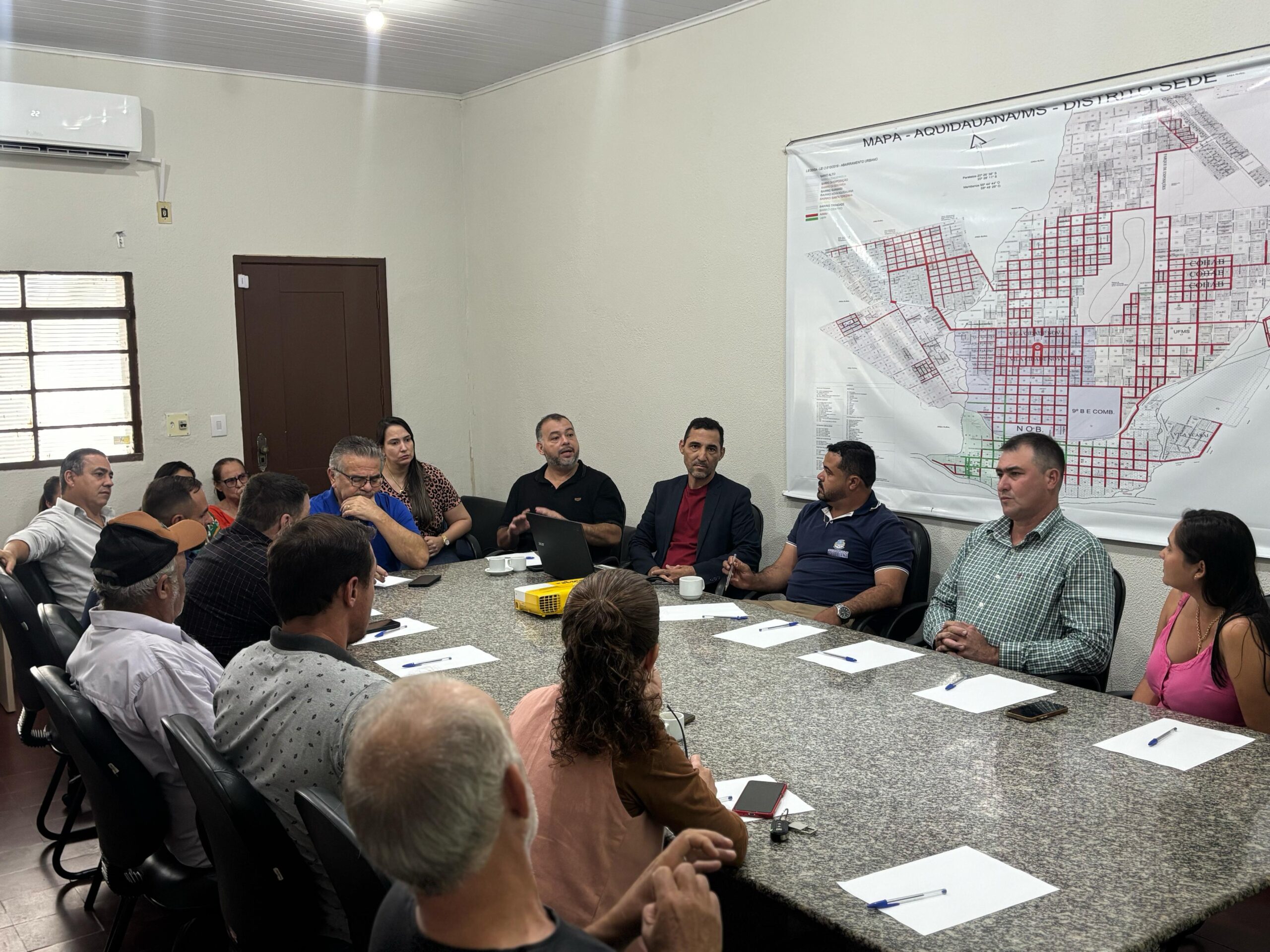 Câmara, Prefeitura e Moradores discutem valorização da região do Morrinho em Aquidauana