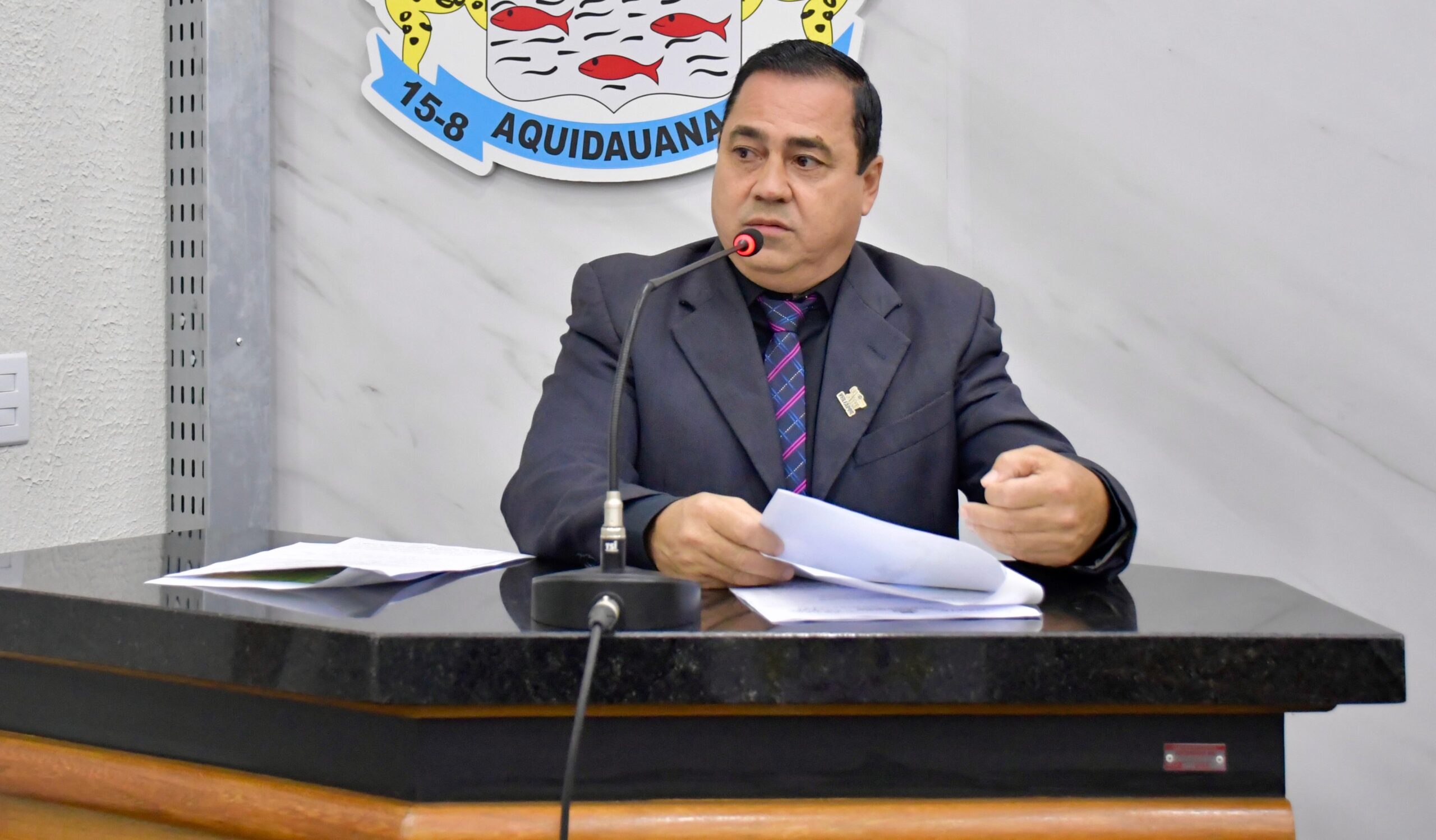 Valter Neves prioriza execução de serviços urbanos em bairros de Aquidauana