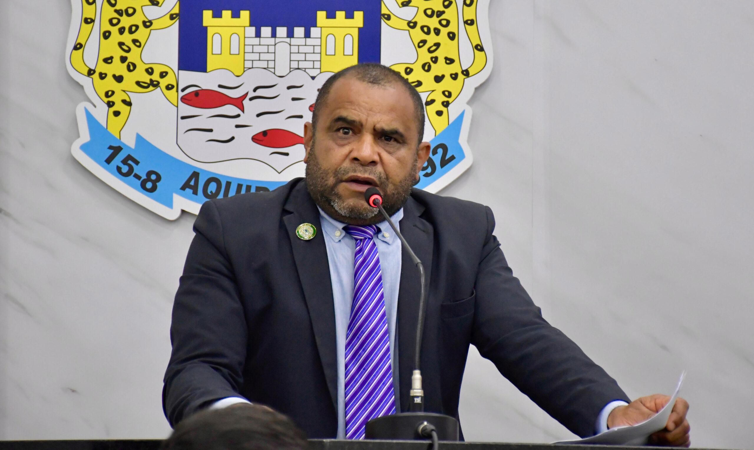 Sargento Cruz reivindica patrolamento e recapeamento para diversas ruas de Aquidauana
