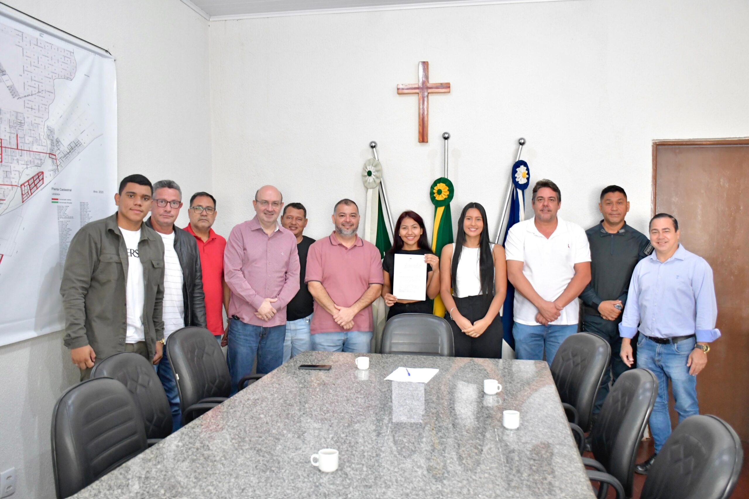 Vereadores de Aquidauana assinam Lei que beneficia alunos do “Brancão”