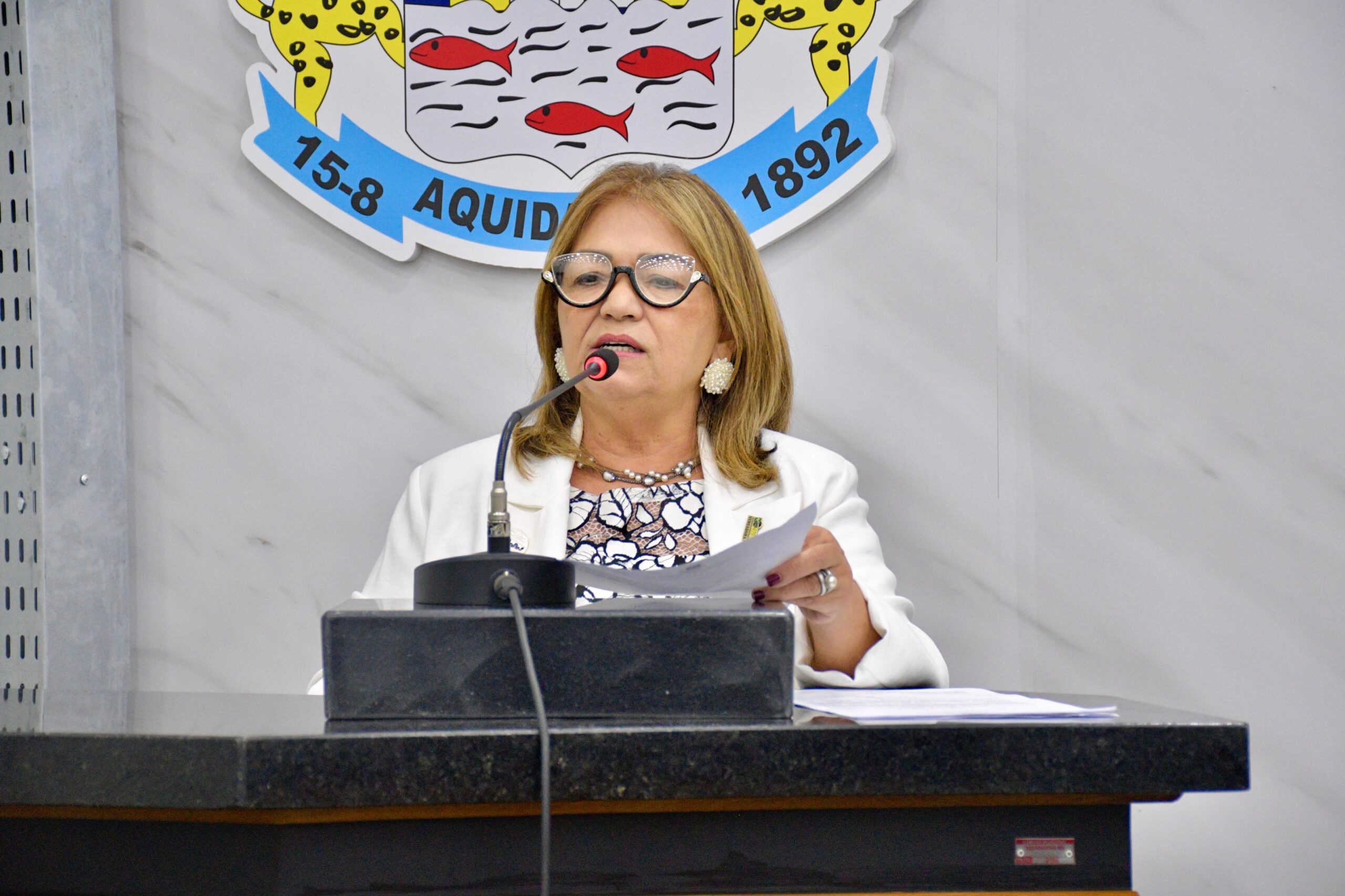 Ana Saravy Solicita Implantação de Vagas Preferenciais para Pessoas com TEA