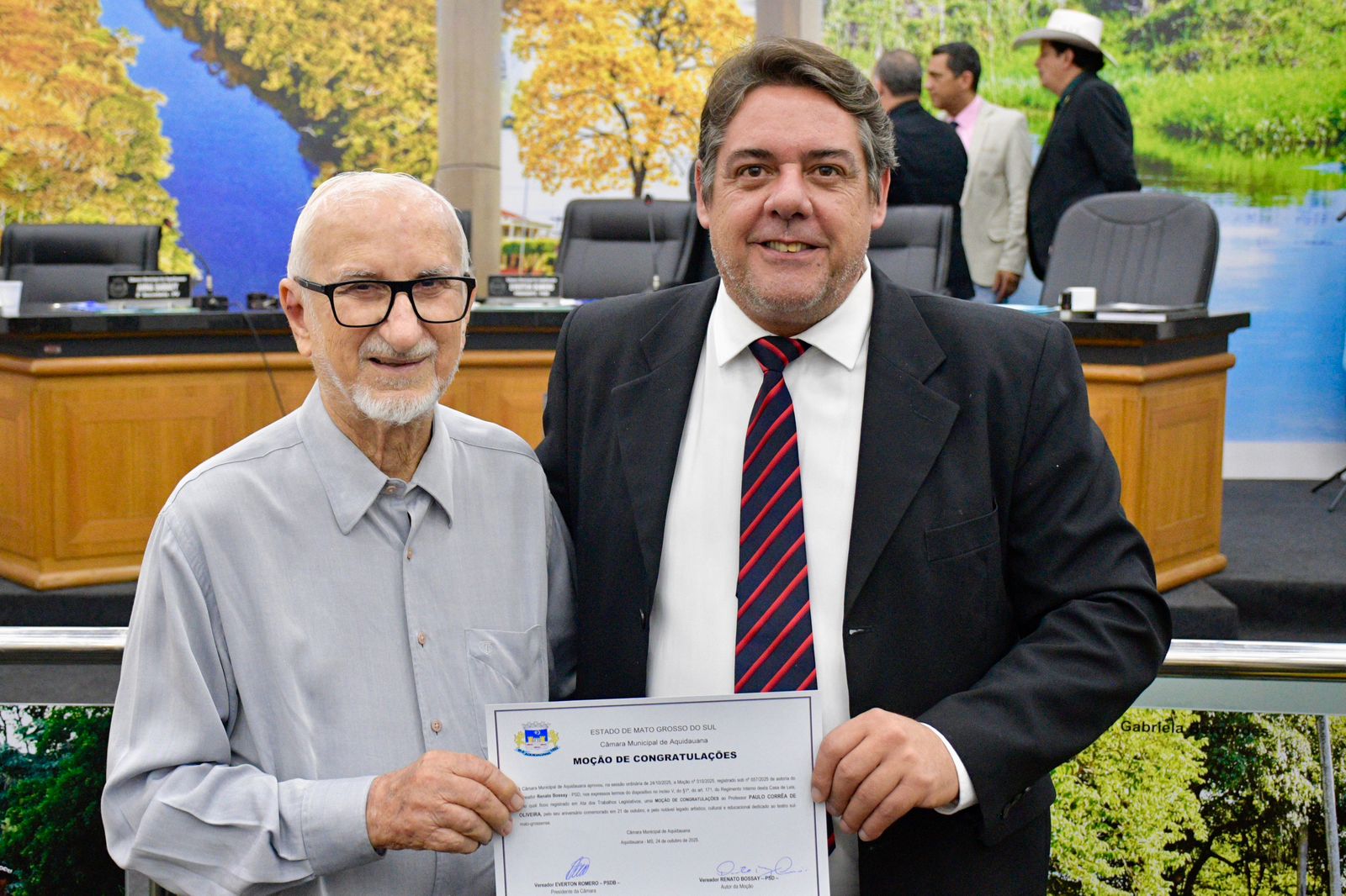 Renato Bossay homenageia Professor Paulo Corrêa