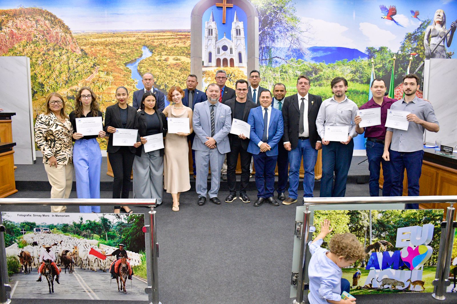Acadêmicos e professores do Curso de Direito da UEMS são homenageados pelo Legislativo