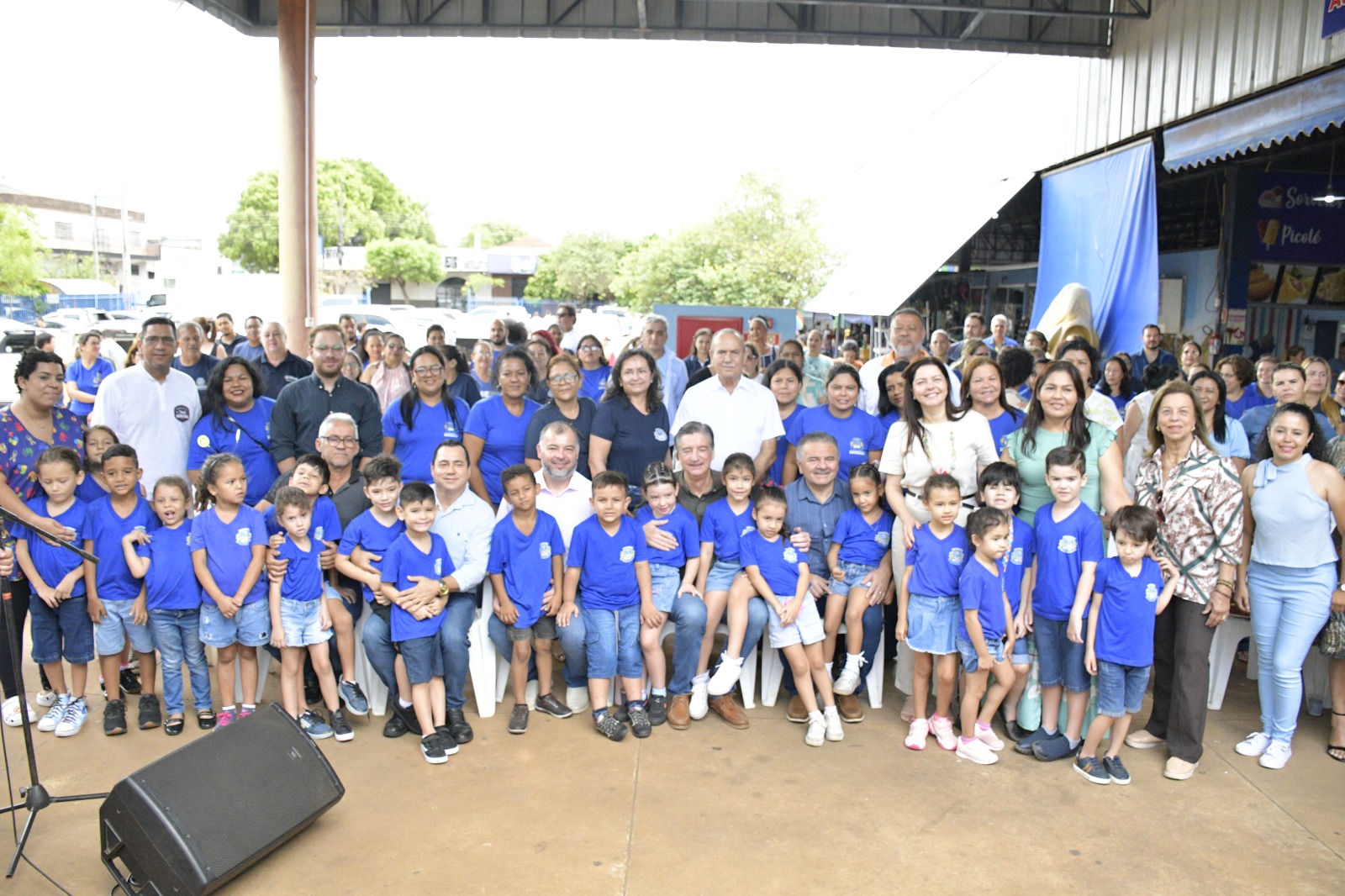 Legislativo participa da assinatura da ordem de serviço para construção do CMEI do Bairro Alto