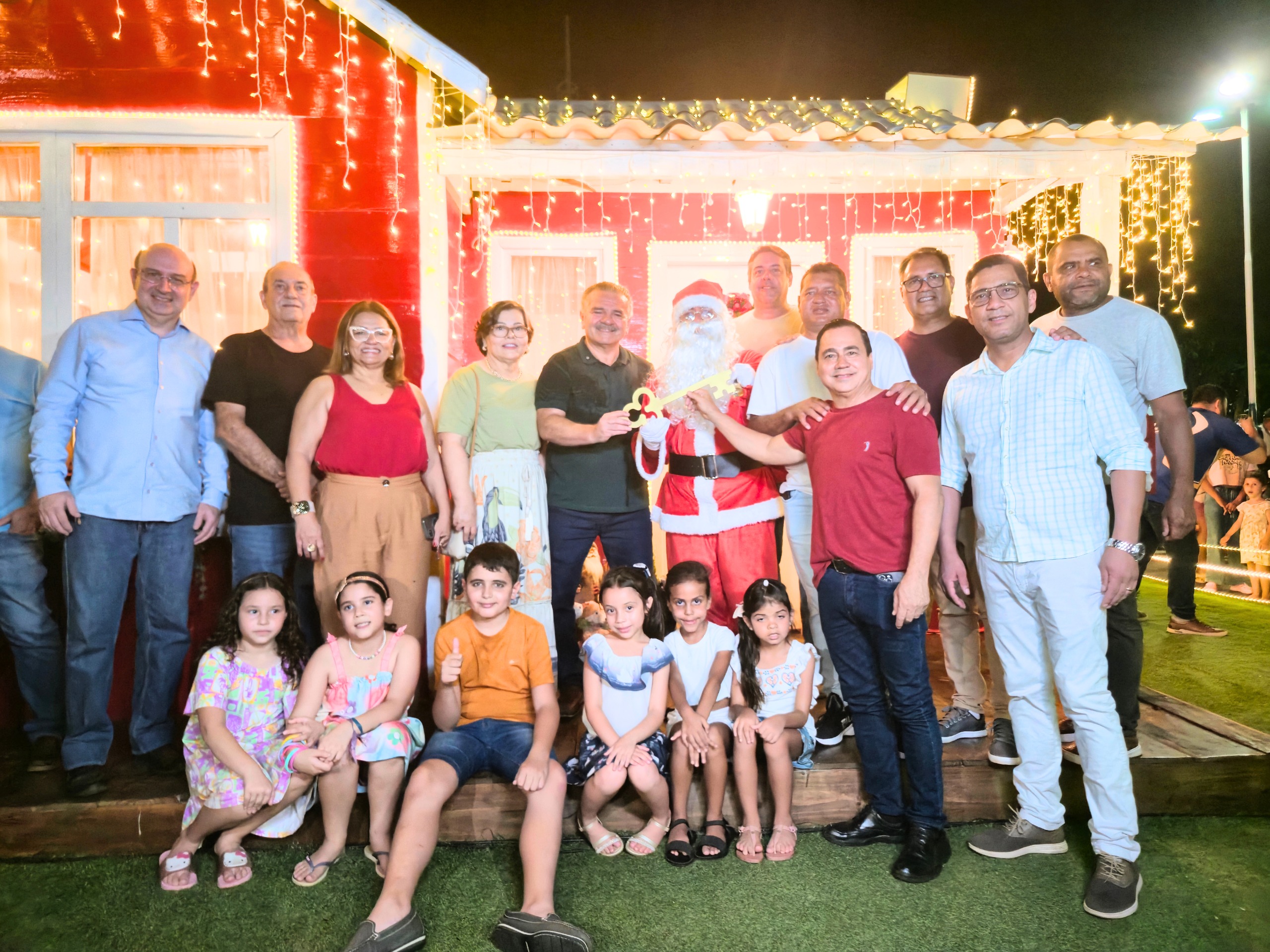 Legislativo participa da entrega de presentes e da abertura do Natal em Aquidauana