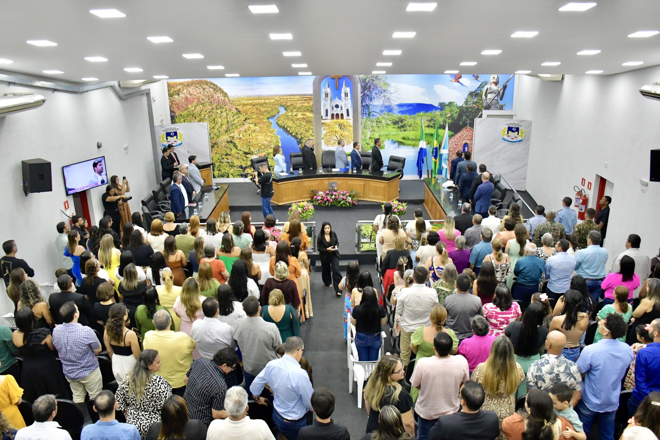 Câmara de Aquidauana celebra protagonismo feminino em Sessão Solene