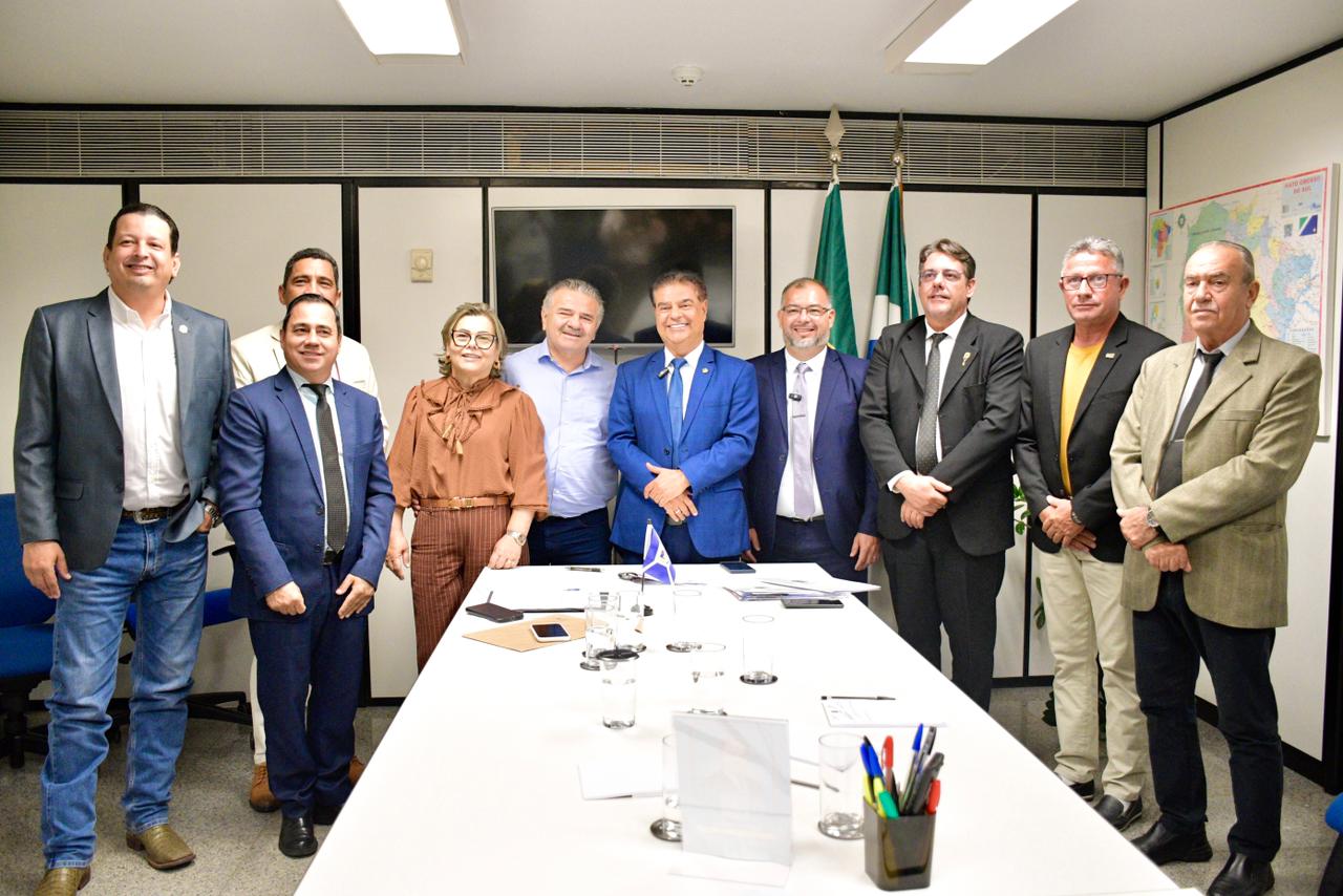 Comitiva de Aquidauana garante mais de R$ 12 milhões com Nelsinho Trad em Brasília