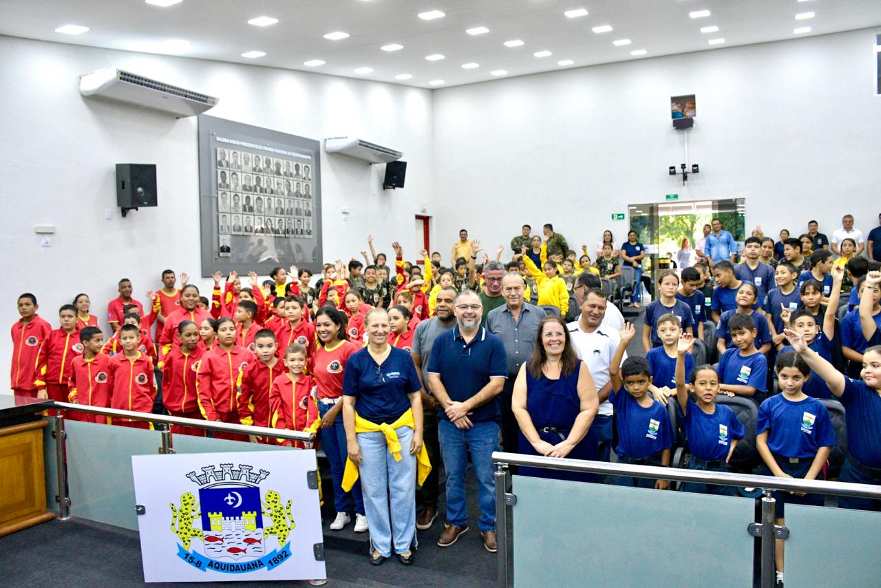 Cine Câmara em Aquidauana tem estreia marcada por alegria e participação de projetos sociais