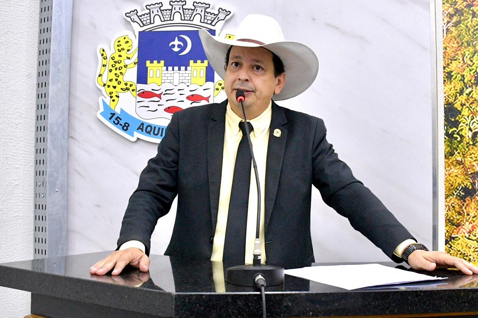 Vereador solicita relatório de frota e de gasto com combustível