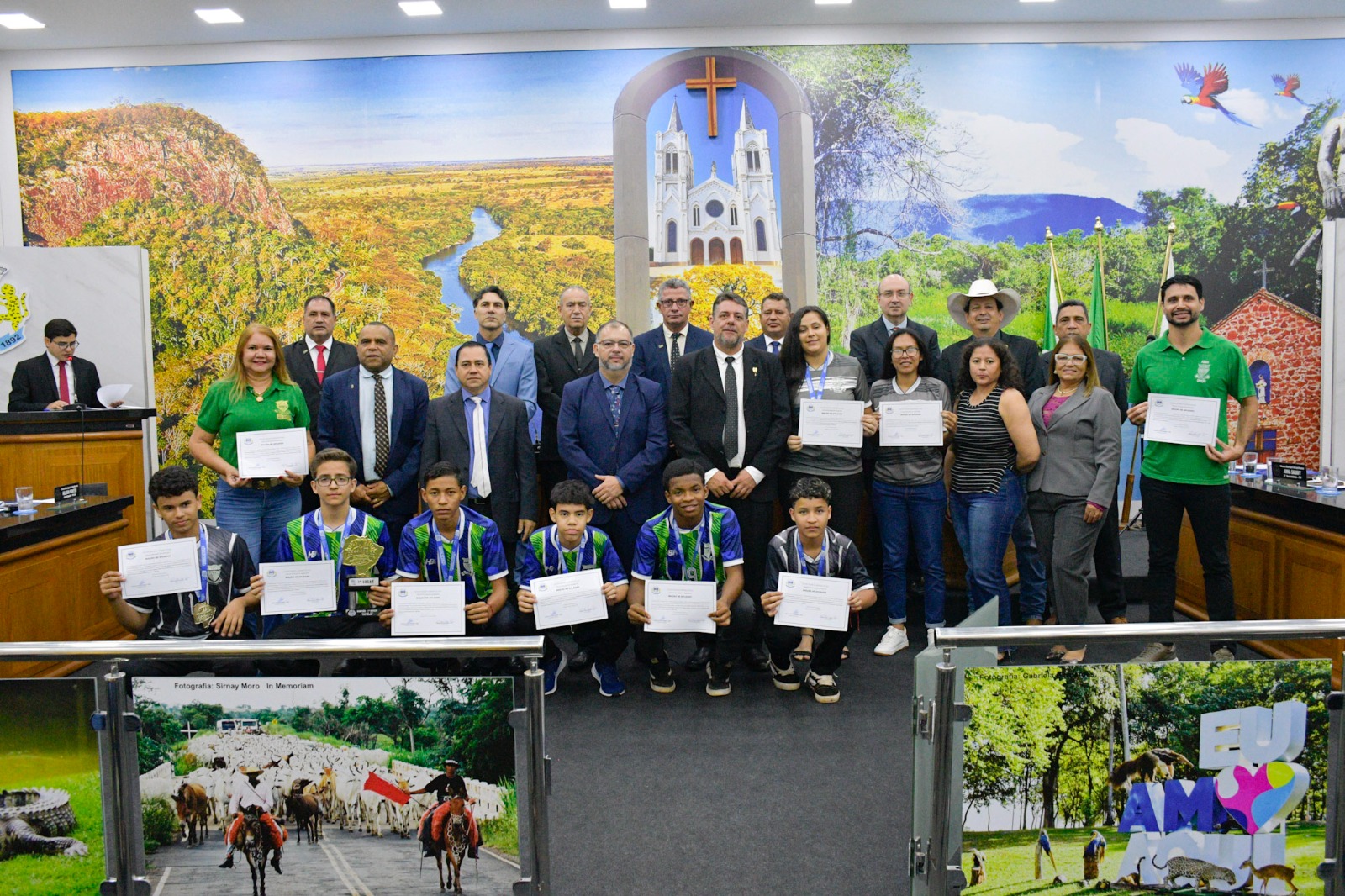 Escola Dóris recebe Moção de Aplauso por título estadual