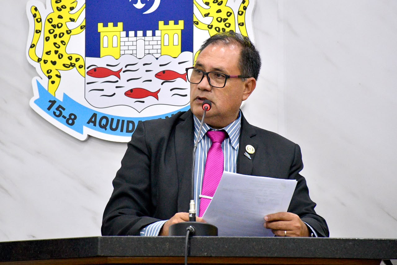 Vereador solicita limpeza e higienização dos aparelhos de ar-condicionado de escola indígena na Aldeia Água Branca